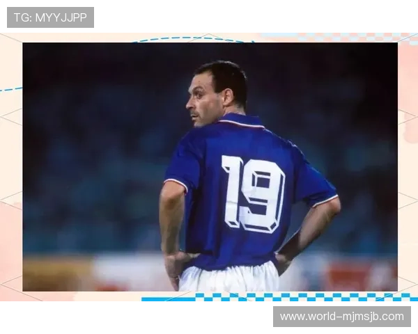 世界杯历史射手榜第一名16球的球员在不同赛事中的表现差异及其战术特点探讨 世界杯历史射手榜第一名16球的球员在不同赛事中的表现差异及其战术特点探讨